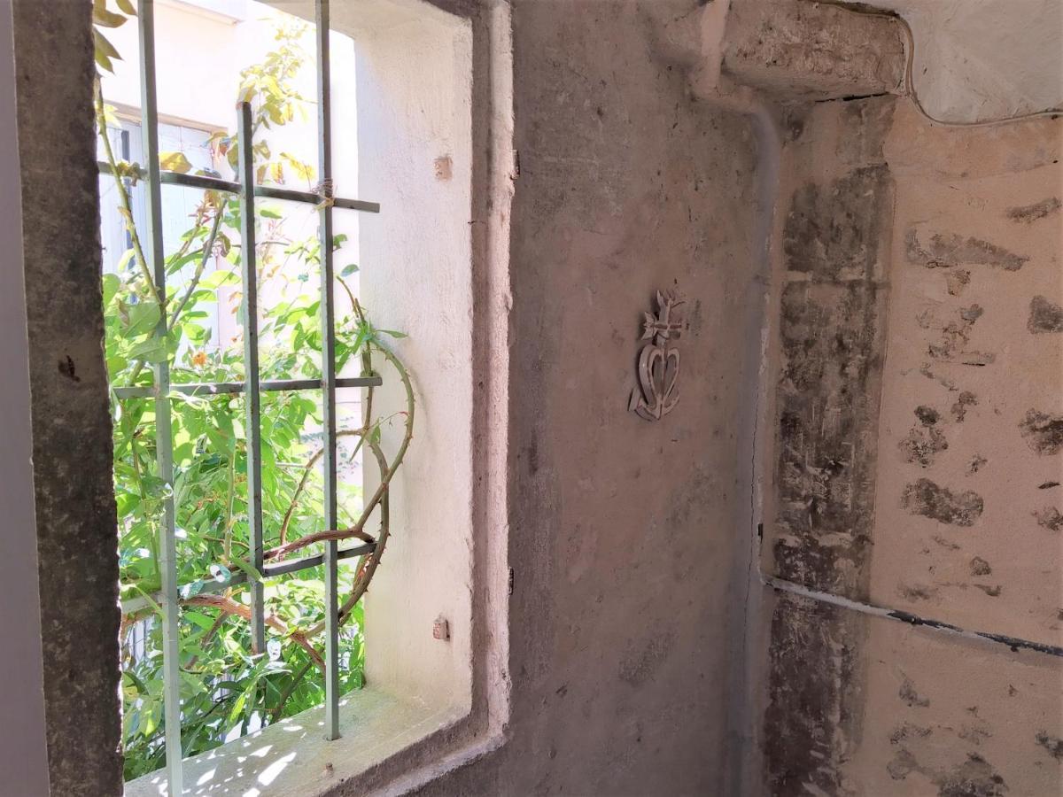 Le Balcon De Saint Roch Apartment Montpellier Luaran gambar